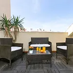 -Malagasunapts- Citycentre Private Terrace